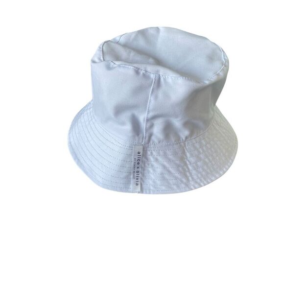 NWT Alex + Olivia Daisy Print Reversible Bucket Hat Black / White One Size - Picture 4 of 10